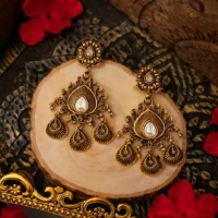 Surya kundan Earring