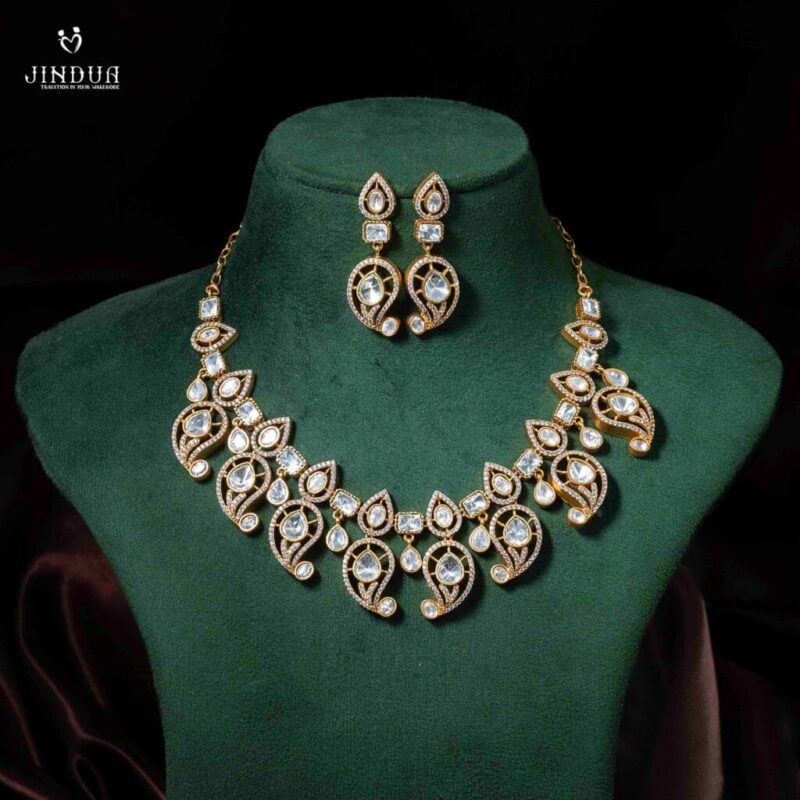 Noorika Shine Necklace