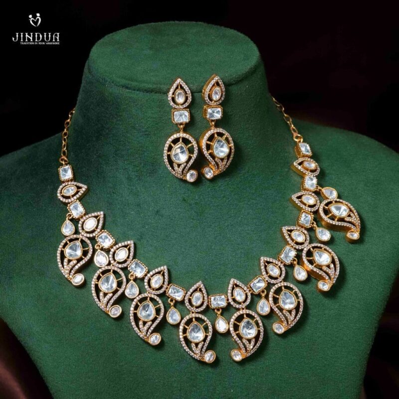 Noorika Shine Necklace