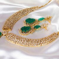 Ishita Spark Necklace