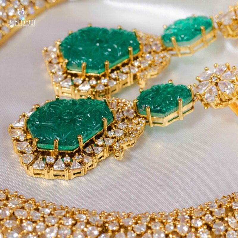 Ishita Spark Necklace