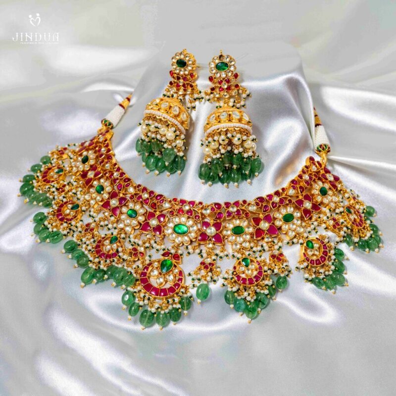 Husan Grace-Pacchi Kundan Necklace