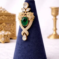 Aura Kundan Earring